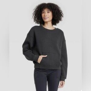 NWT - Women's Oversized Quilted Crew Sweatshirt - All in Motion - Black S